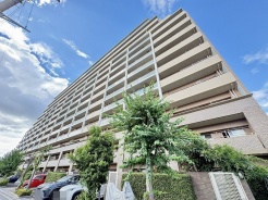 五感で感じる、現地でしかわからない事も沢山ございます。周辺環境なども一緒にご案内いたしますのでお気軽にお問合せください。
