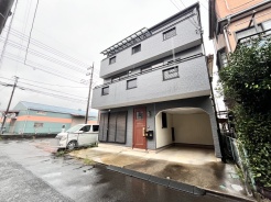 五感で感じる、現地でしかわからない事も沢山ございます。周辺環境なども一緒にご案内いたしますのでお気軽にお問合せください。
