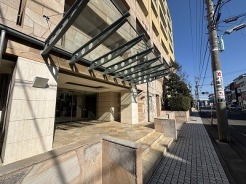 建物の風格を感じさせる、落ち着いた佇まい
