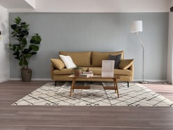 リビングは家具の配置も思いのまま。自由度が高い設計です。写真のソファー・テーブル・ラグマット付です。
