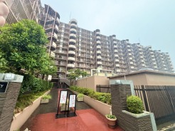 五感で感じる、現地でしかわからない事も沢山ございます。周辺環境なども一緒にご案内いたしますのでお気軽にお問合せください。
