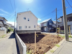 商業施設が徒歩圏内に充実、日々のお買い物も安心な環境です。
