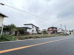 平屋建てにも十分な広さの土地です。