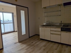 5.2帖の洋室を開けておくと11帖のリビングとしても使えます。