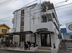 五感で感じる、現地でしかわからない事も沢山ございます。周辺環境なども一緒にご案内いたしますのでお気軽にお問合せください。
