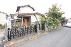 五感で感じる、現地でしかわからない事も沢山ございます。周辺環境なども一緒にご案内いたしますのでお気軽にお問合せください。
