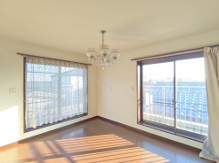 【３階洋室／約7.0帖】