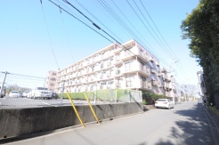 五感で感じる、現地でしかわからない事も沢山ございます。周辺環境なども一緒にご案内いたしますのでお気軽にお問合せください。
