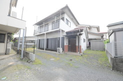 五感で感じる、現地でしかわからない事も沢山ございます。周辺環境なども一緒にご案内いたしますのでお気軽にお問合せください。
