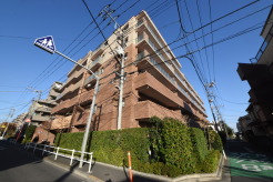 五感で感じる、現地でしかわからない事も沢山ございます。周辺環境なども一緒にご案内いたしますのでお気軽にお問合せください。
