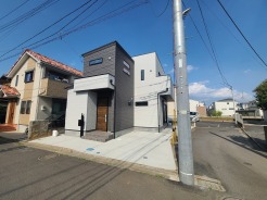 五感で感じる、現地でしかわからない事も沢山ございます。周辺環境なども一緒にご案内いたしますのでお気軽にお問合せください。
