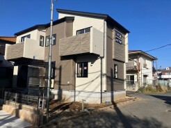 五感で感じる、現地でしかわからない事も沢山ございます。周辺環境なども一緒にご案内いたしますのでお気軽にお問合せください。
