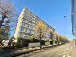 五感で感じる、現地でしかわからない事も沢山ございます。周辺環境なども一緒にご案内いたしますのでお気軽にお問合せください。
