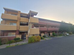 五感で感じる、現地でしかわからない事も沢山ございます。周辺環境なども一緒にご案内いたしますのでお気軽にお問合せください。
