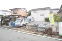 五感で感じる、現地でしかわからない事も沢山ございます。周辺環境なども一緒にご案内いたしますのでお気軽にお問合せください。
