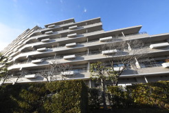 五感で感じる、現地でしかわからない事も沢山ございます。周辺環境なども一緒にご案内いたしますのでお気軽にお問合せください。
