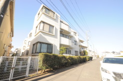 五感で感じる、現地でしかわからない事も沢山ございます。周辺環境なども一緒にご案内いたしますのでお気軽にお問合せください。
