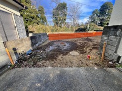 カースペースは1台駐車できます。車庫の出し入れのしやすさなど、実際に現地にてご確認ください。

