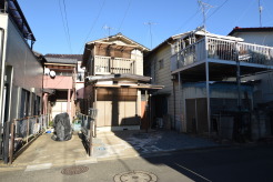 五感で感じる、現地でしかわからない事も沢山ございます。周辺環境なども一緒にご案内いたしますのでお気軽にお問合せください。
