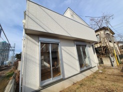 五感で感じる、現地でしかわからない事も沢山ございます。周辺環境なども一緒にご案内いたしますのでお気軽にお問合せください。
