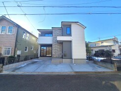 五感で感じる、現地でしかわからない事も沢山ございます。周辺環境なども一緒にご案内いたしますのでお気軽にお問合せください。

