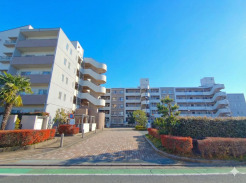 五感で感じる、現地でしかわからない事も沢山ございます。
周辺環境なども一緒にご案内いたしますのでお気軽にお問合せください。
