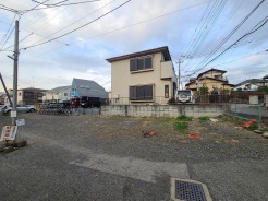 五感で感じる、現地でしかわからない事も沢山ございます。周辺環境なども一緒にご案内いたしますのでお気軽にお問合せください。
