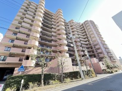 五感で感じる、現地でしかわからない事も沢山ございます。周辺環境なども一緒にご案内いたしますのでお気軽にお問合せください。
