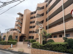 入間郡三芳町大字藤久保