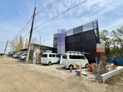 五感で感じる、現地でしかわからない事も沢山ございます。周辺環境なども一緒にご案内いたしますのでお気軽にお問合せください。
