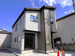 五感で感じる、現地でしかわからない事も沢山ございます。周辺環境なども一緒にご案内いたしますのでお気軽にお問合せください。
