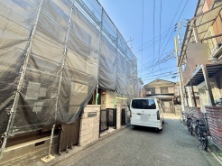 五感で感じる、現地でしかわからない事も沢山ございます。周辺環境なども一緒にご案内いたしますのでお気軽にお問合せください。
