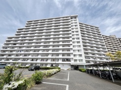 五感で感じる、現地でしかわからない事も沢山ございます。周辺環境なども一緒にご案内いたしますのでお気軽にお問合せください。

