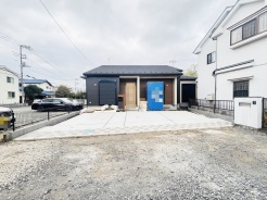 五感で感じる、現地でしかわからない事も沢山ございます。周辺環境なども一緒にご案内いたしますのでお気軽にお問合せください。
