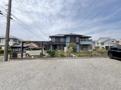 窓から眺める風景は一日の疲れを癒すヒーリングを奏でる、心地の良い時間を演出してくれます。室内も重要ですが、周りの環境もマイホーム選びの大事なポイント
