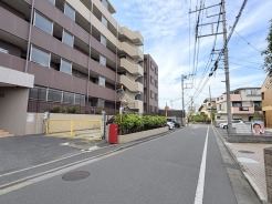 五感で感じる、現地でしかわからない事も沢山ございます。周辺環境なども一緒にご案内いたしますのでお気軽にお問合せください。