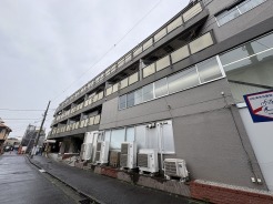 2LDKの間取りなので単身かお二人で住むのに丁度よい広さです。