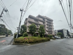 五感で感じる、現地でしかわからない事も沢山ございます。周辺環境なども一緒にご案内いたしますのでお気軽にお問合せください。
