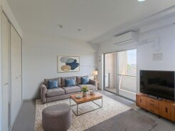 【ＬＤＫ／約21.0帖】
室内はとても綺麗な状態が保たれております！ぜひご内見してみてください。
※家具はＣＧ合成によるものです。