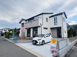 五感で感じる、現地でしかわからない事も沢山ございます。周辺環境なども一緒にご案内いたしますのでお気軽にお問合せください。

