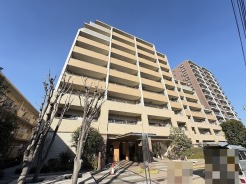 163世帯ある大規模マンションです。