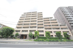 五感で感じる、現地でしかわからない事も沢山ございます。周辺環境なども一緒にご案内いたしますのでお気軽にお問合せください。
