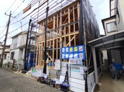 五感で感じる、現地でしかわからない事も沢山ございます。周辺環境なども一緒にご案内いたしますのでお気軽にお問合せください。
