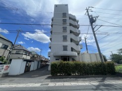 全27戸のコミュニティ。平成5年3月築。
