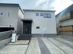 ウェブや資料からでは得られないヒントがたくさん見つかる完成物件です。
