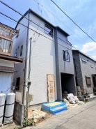 シートも外れ完成が近づいてきました。現地のご見学もいつでも承っております。