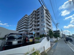 閑静な住宅地で、小さなお子様がいるご家族にも安心。
