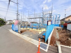 風通し・日当たりに優れる角地。開放感をお楽しみください。
閑静な住宅地で、小さなお子様がいるご家族にも安心。

