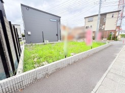街の利便性と静かな環境が調和する、これからを描くための自由なキャンバスとなる場所です。