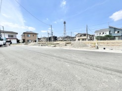 広がる空の下、新しい暮らしが始まる穏やかな街並み